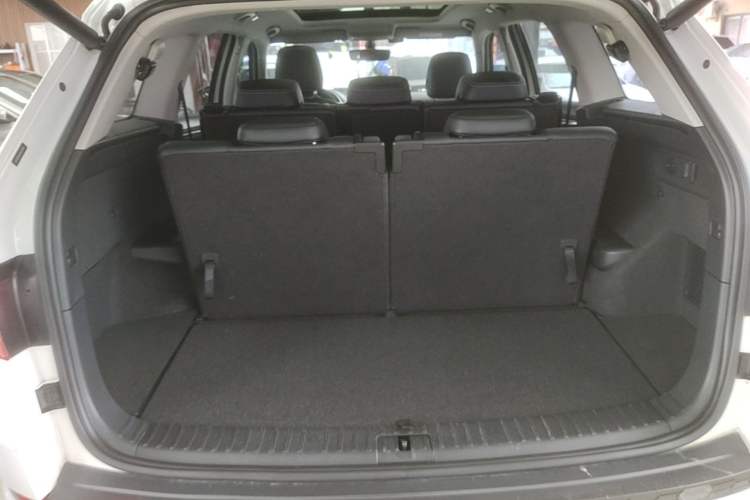Used Skoda Kodiaq 2018 Restyled TSI330 7-Seater Two-Wheel Drive Luxury Tech Edition Trunk