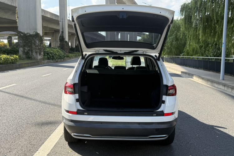 Used Skoda Kodiaq 2018 Facelifted TSI330 5-Seater Two-Wheel-Drive Luxury Enjoyment Edition Trunk