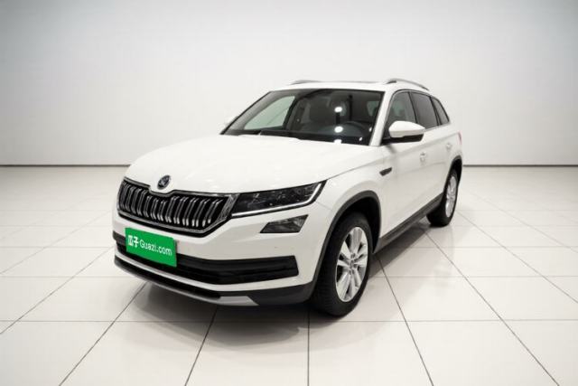 Skoda Kodiaq 2018 Facelifted TSI330 5-Seater Two-Wheel-Drive Luxury Enjoyment Edition с пробегом