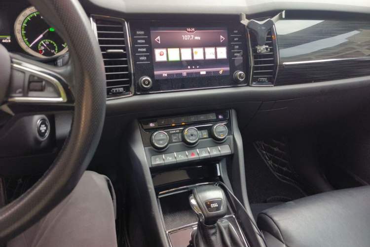 Used Skoda Kodiaq 2018 TSI380 7-Seater Four-Wheel-Drive Flagship Edition Audio And AC Panel