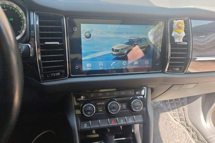 Used Skoda Kodiaq 2018 TSI330 5-Seater Two-Wheel-Drive Luxury Enjoyment Edition Audio And AC Panel