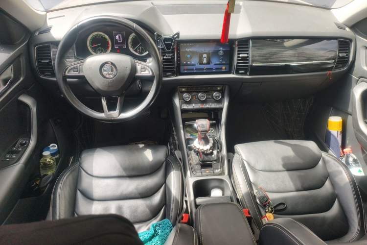 Used Skoda Kodiaq 2018 TSI330 7-Seater Two-Wheel-Drive Luxury Enjoyment Edition Center Console