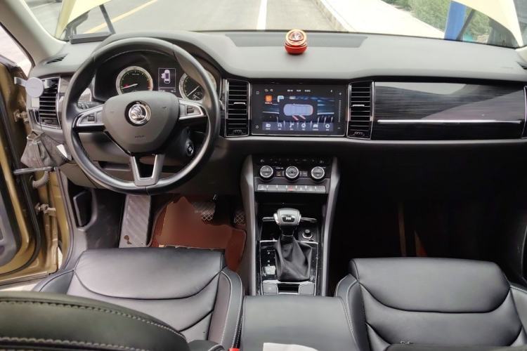 Used Skoda Kodiaq 2018 Restyled TSI330 7-Seater Two-Wheel Drive Luxury Enjoyment Edition Center Console