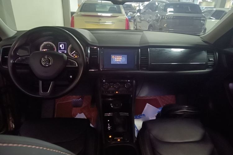 Used Skoda Kodiaq 2018 Restyled TSI330 7-Seater Two-Wheel Drive Luxury Enjoyment Edition Center Console