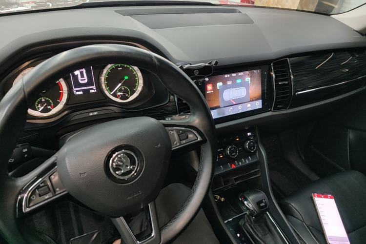 Used Skoda Kodiaq 2018 Restyled TSI330 7-Seater Two-Wheel Drive Luxury Enjoyment Edition Center Console