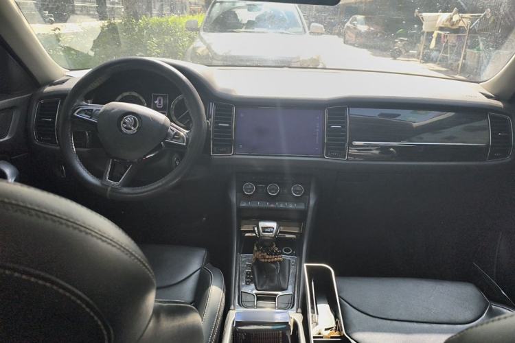 Used Skoda Kodiaq 2018 Restyled TSI330 7-Seater Two-Wheel Drive Luxury Enjoyment Edition Center Console