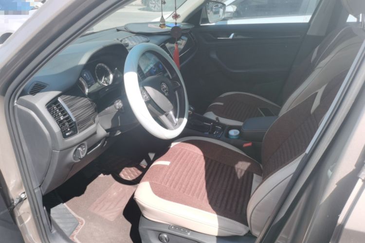 Used Skoda Kodiaq 2018 Facelifted TSI330 5-Seater Two-Wheel-Drive Luxury Enjoyment Edition Driver Seat