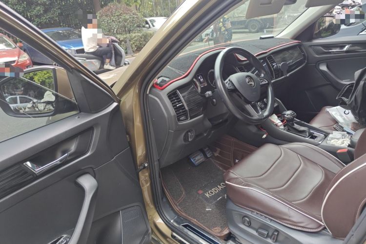 Used Skoda Kodiaq 2018 Facelifted TSI330 5-Seater Two-Wheel-Drive Luxury Enjoyment Edition Driver Seat