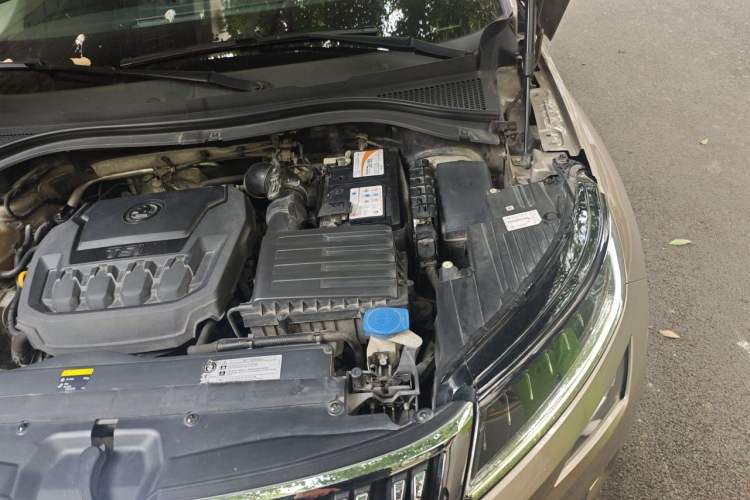 Used Skoda Kodiaq 2018 Facelifted TSI330 5-Seater Two-Wheel-Drive Luxury Enjoyment Edition Engine Bay Left