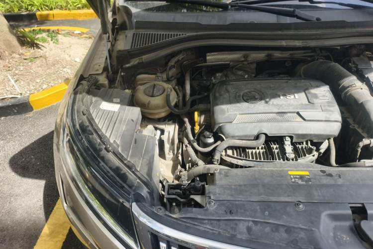 Used Skoda Kodiaq 2018 TSI330 7-Seater Two-Wheel-Drive Luxury Enjoyment Edition Engine Bay Right