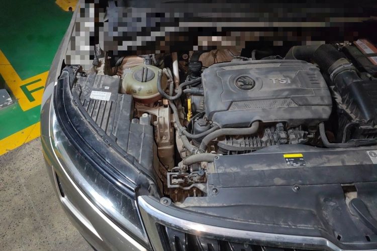 Used Skoda Kodiaq 2018 TSI380 7-Seater Four-Wheel-Drive Flagship Edition Engine Bay Right