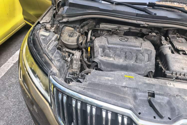 Used Skoda Kodiaq 2018 Facelifted TSI330 5-Seater Two-Wheel-Drive Comfort Edition Engine Bay Right
