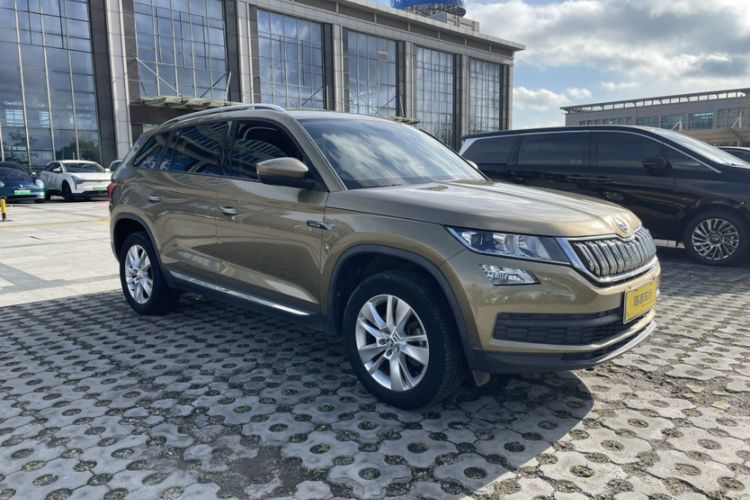 Used Skoda Kodiaq 2018 Facelifted TSI330 5-Seater Two-Wheel-Drive Comfort Edition Exterior 2