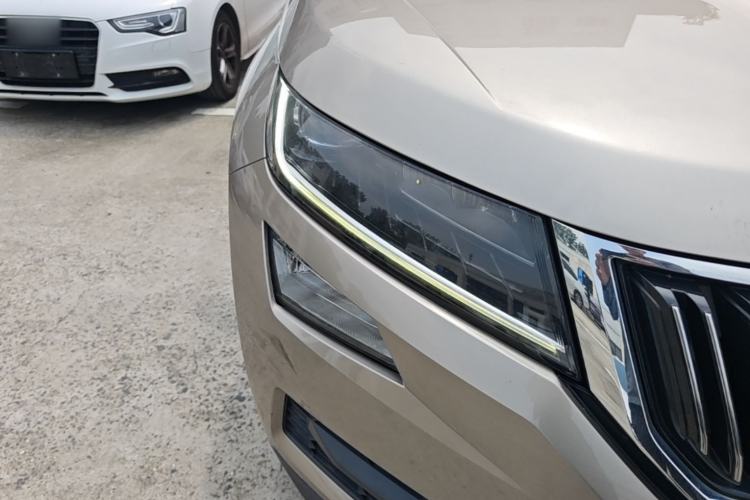 Used Skoda Kodiaq 2018 TSI380 7-Seater Four-Wheel-Drive Flagship Edition Exterior 3