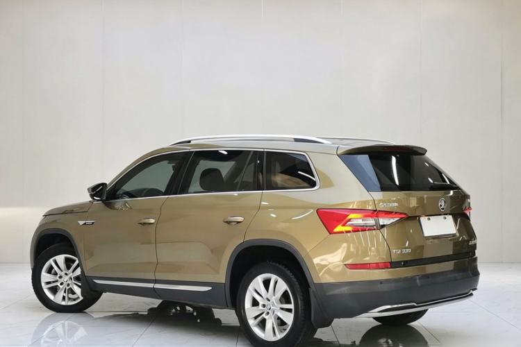 Used Skoda Kodiaq 2018 Facelifted TSI330 5-Seater Two-Wheel-Drive Luxury Enjoyment Edition Exterior 3