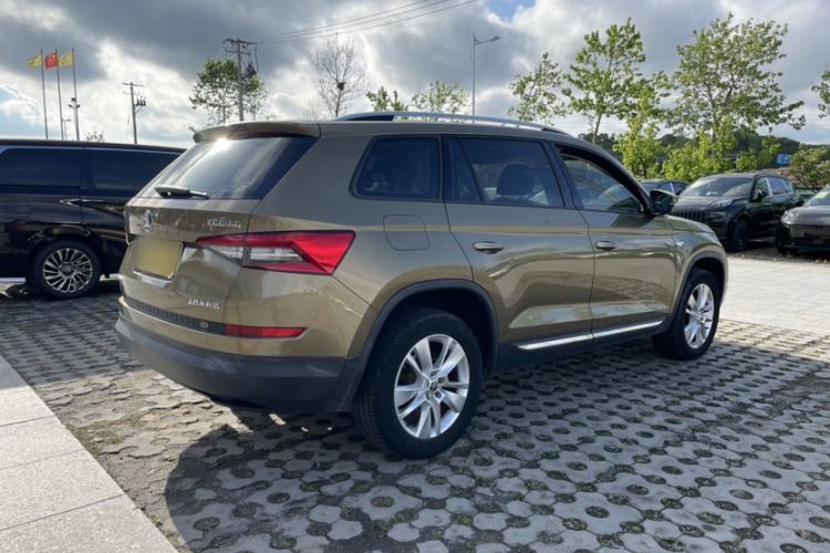 Used Skoda Kodiaq 2018 Facelifted TSI330 5-Seater Two-Wheel-Drive Comfort Edition Exterior 5