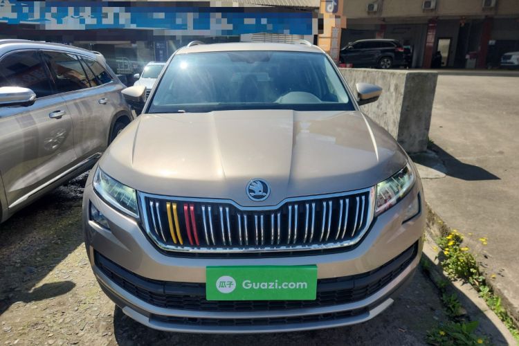 Used Skoda Kodiaq 2018 Facelifted TSI330 5-Seater Two-Wheel-Drive Luxury Enjoyment Edition Front