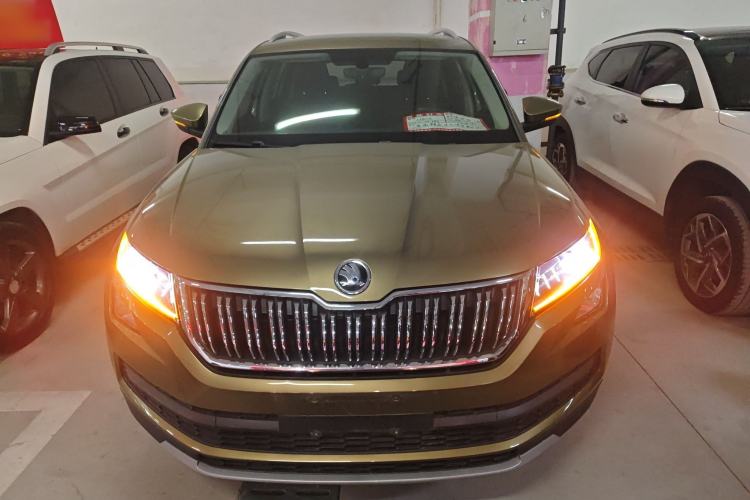 Used Skoda Kodiaq 2018 TSI330 7-Seater Two-Wheel-Drive Luxury Enjoyment Edition Front