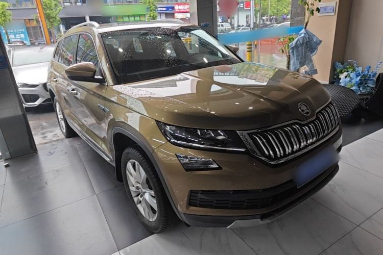 Used Skoda Kodiaq 2018 Facelifted TSI330 5-Seater Two-Wheel-Drive Luxury Enjoyment Edition Front Right 45 Deg