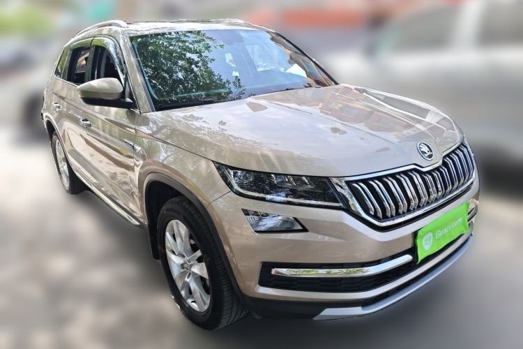 Used Skoda Kodiaq 2018 Facelifted TSI330 5-Seater Two-Wheel-Drive Luxury Enjoyment Edition Front Right 45 Deg