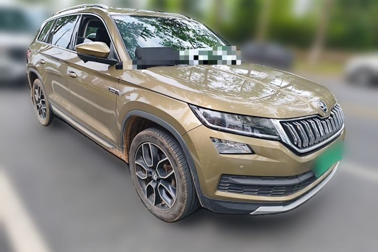 Used Skoda Kodiaq 2018 TSI330 7-Seater Two-Wheel-Drive Luxury Enjoyment Edition Front Right 45 Deg