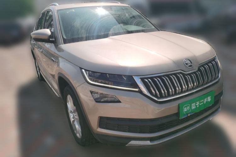 Used Skoda Kodiaq 2018 Facelifted TSI330 5-Seater Two-Wheel-Drive Luxury Enjoyment Edition Front Right 45 Deg