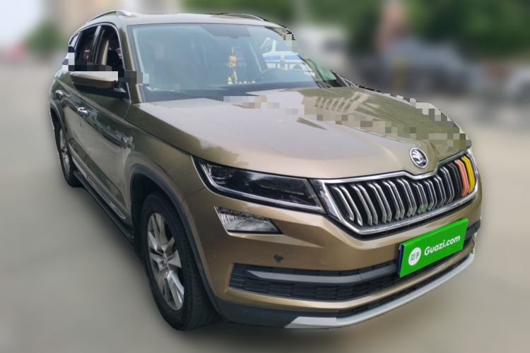 Used Skoda Kodiaq 2018 Facelifted TSI330 5-Seater Two-Wheel-Drive Luxury Enjoyment Edition Front Right 45 Deg