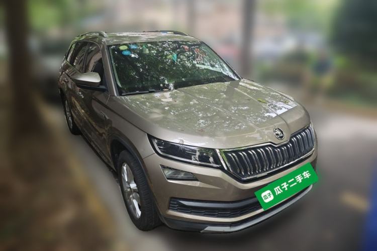 Used Skoda Kodiaq 2018 Facelifted TSI330 5-Seater Two-Wheel-Drive Luxury Enjoyment Edition Front Right 45 Deg