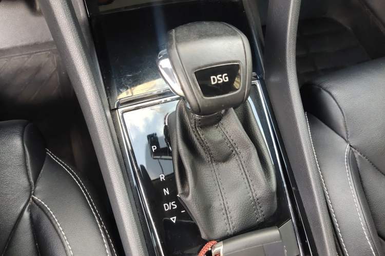 Used Skoda Kodiaq 2018 TSI380 7-Seater Four-Wheel-Drive Flagship Edition Gear Lever