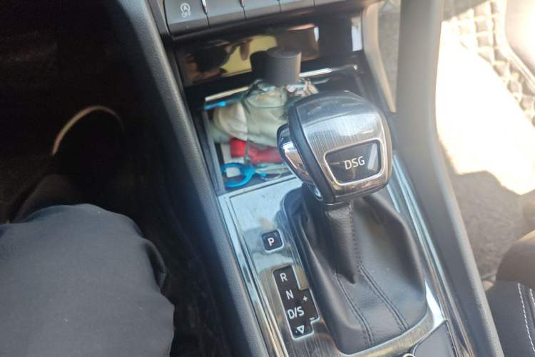 Used Skoda Kodiaq 2018 TSI330 5-Seater Two-Wheel-Drive Luxury Enjoyment Edition Gear Lever