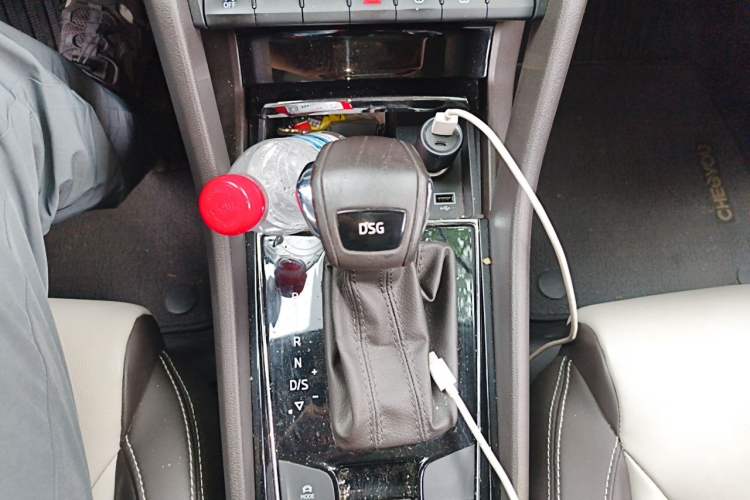 Used Skoda Kodiaq 2018 TSI330 7-Seater Two-Wheel-Drive Luxury Enjoyment Edition Gear Lever