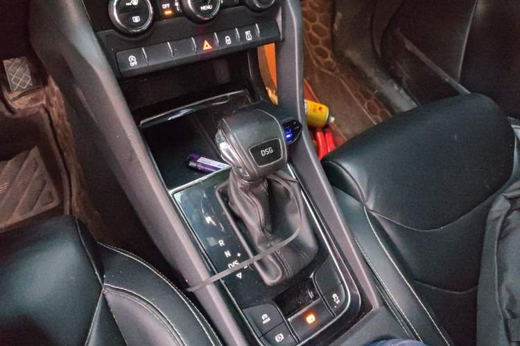 Used Skoda Kodiaq 2018 TSI330 7-Seater Two-Wheel-Drive Luxury Enjoyment Edition Gear Lever