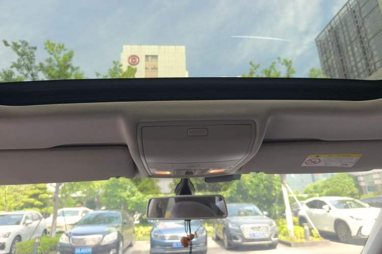 Used Skoda Kodiaq 2018 Facelifted TSI330 5-Seater Two-Wheel-Drive Comfort Edition Headliner