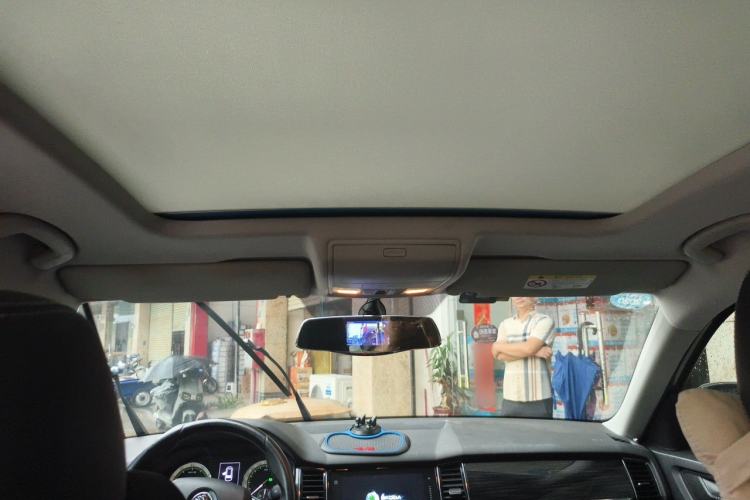 Used Skoda Kodiaq 2018 Restyled TSI330 7-Seater Two-Wheel Drive Luxury Enjoyment Edition Headliner