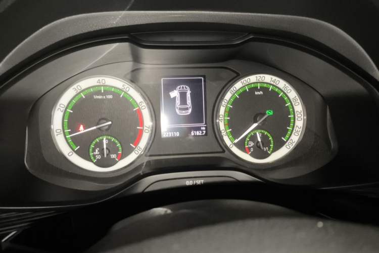 Used Skoda Kodiaq 2018 Facelifted TSI330 5-Seater Two-Wheel-Drive Luxury Enjoyment Edition Instrument Cluster