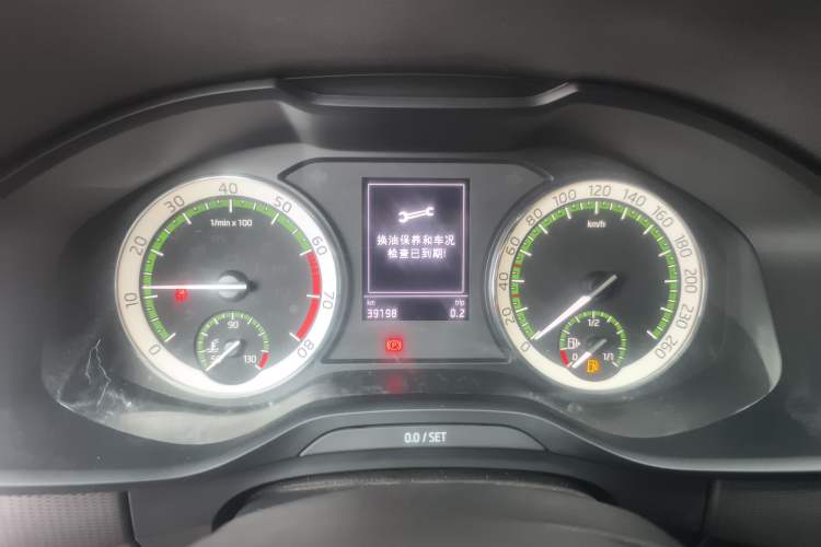 Used Skoda Kodiaq 2018 Facelifted TSI330 5-Seater Two-Wheel-Drive Comfort Edition Instrument Cluster