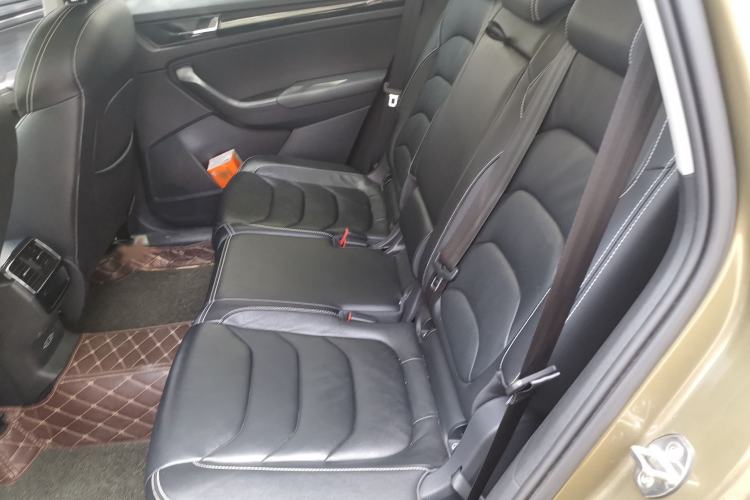 Used Skoda Kodiaq 2018 Facelifted TSI330 5-Seater Two-Wheel-Drive Luxury Enjoyment Edition Interior 4