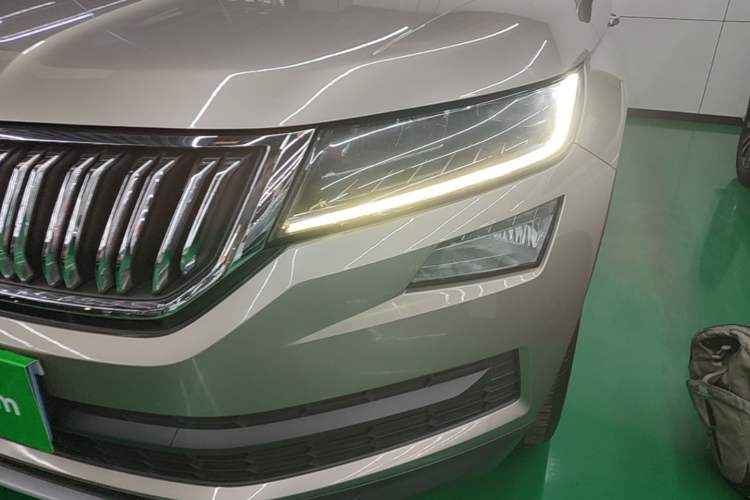Used Skoda Kodiaq 2018 Restyled TSI330 7-Seater Two-Wheel Drive Luxury Enjoyment Edition Left Front Headlight