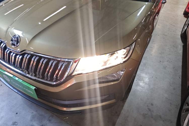 Used Skoda Kodiaq 2018 TSI330 5-Seater Two-Wheel Drive Comfort Edition Left Front Headlight