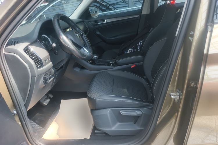 Used Skoda Kodiaq 2018 Facelifted TSI330 5-Seater Two-Wheel-Drive Comfort Edition Left Front Seat