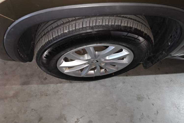 Used Skoda Kodiaq 2018 TSI330 5-Seater Two-Wheel Drive Comfort Edition Left Front Wheel Hub