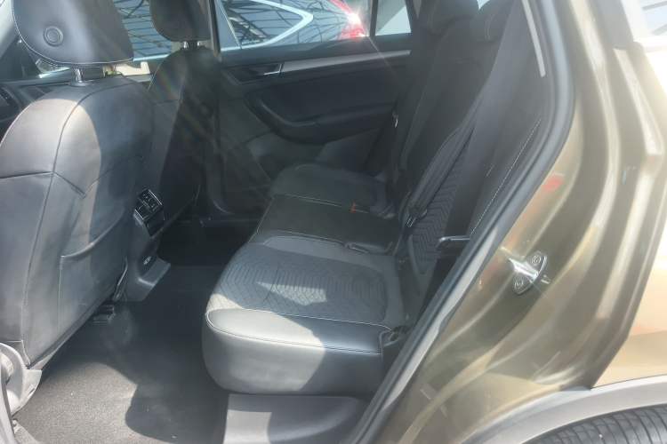 Used Skoda Kodiaq 2018 Facelifted TSI330 5-Seater Two-Wheel-Drive Comfort Edition Left Rear Seat