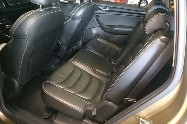 Used Skoda Kodiaq 2018 TSI330 7-Seater Two-Wheel-Drive Luxury Enjoyment Edition Left Rear Seat