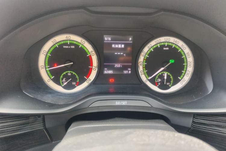Used Skoda Kodiaq 2018 TSI330 7-Seater Two-Wheel-Drive Luxury Enjoyment Edition Odometer Close Up