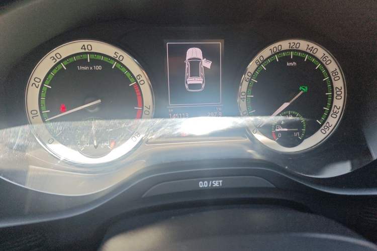 Used Skoda Kodiaq 2018 TSI330 5-Seater Two-Wheel-Drive Luxury Enjoyment Edition Odometer Close Up
