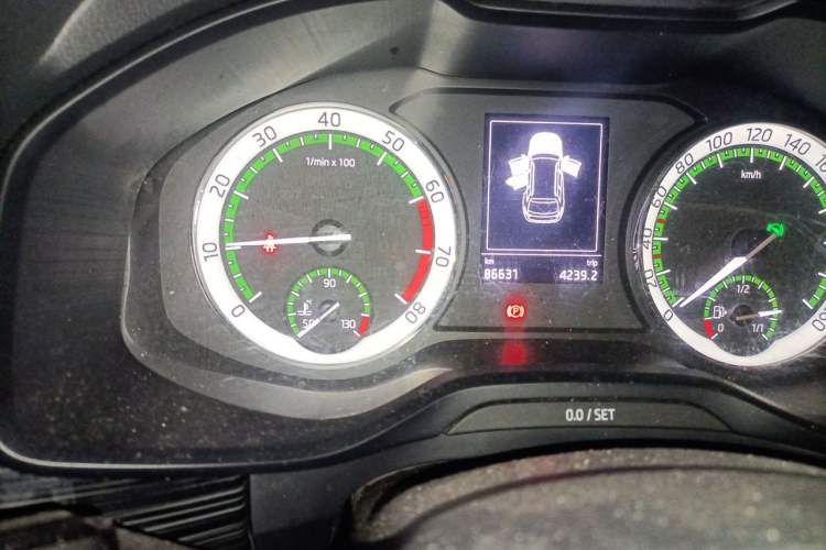 Used Skoda Kodiaq 2018 Facelifted TSI330 5-Seater Two-Wheel-Drive Luxury Enjoyment Edition Odometer Close Up