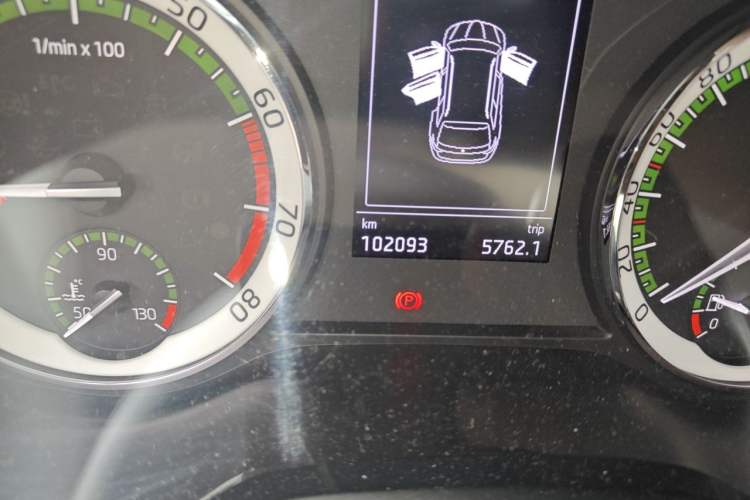 Used Skoda Kodiaq 2018 Facelifted TSI330 5-Seater Two-Wheel-Drive Luxury Enjoyment Edition Odometer Close Up