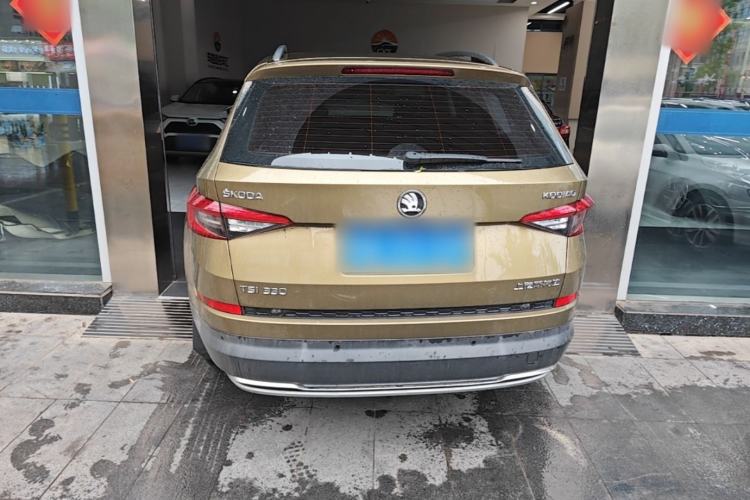 Used Skoda Kodiaq 2018 Facelifted TSI330 5-Seater Two-Wheel-Drive Luxury Enjoyment Edition Rear