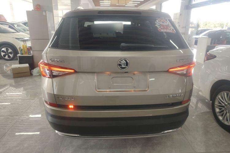 Used Skoda Kodiaq 2018 Facelifted TSI330 5-Seater Two-Wheel-Drive Luxury Enjoyment Edition Rear