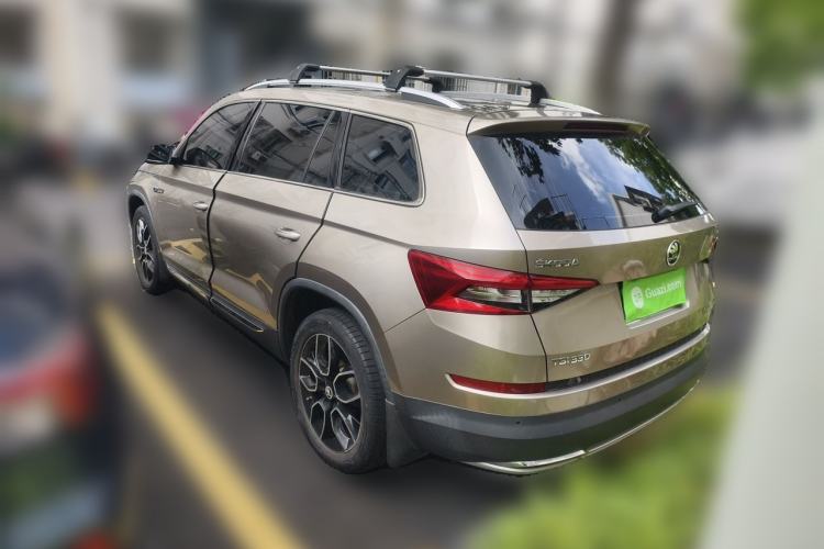 Used Skoda Kodiaq 2018 TSI330 7-Seater Two-Wheel-Drive Luxury Enjoyment Edition Rear Left 45 Deg